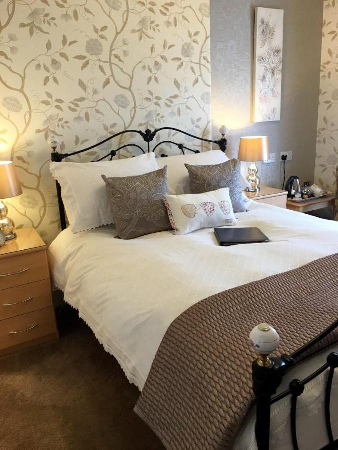 Stratford House Exclusively For Adults Hotel Llandudno Kültér fotó