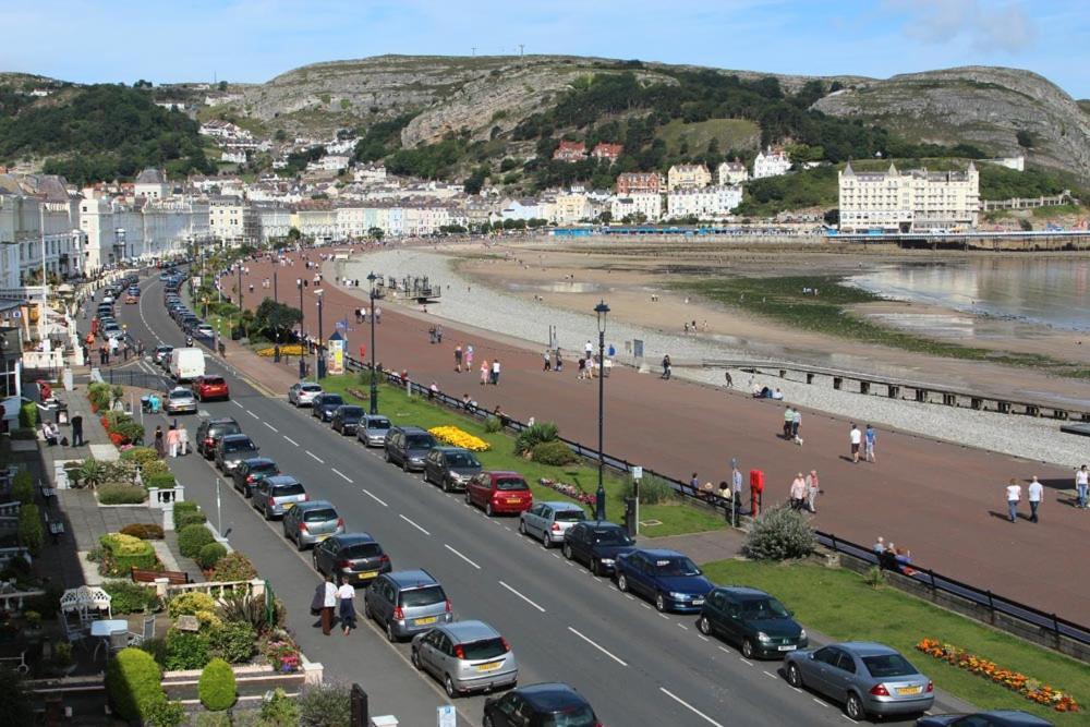 Stratford House Exclusively For Adults Hotel Llandudno Kültér fotó