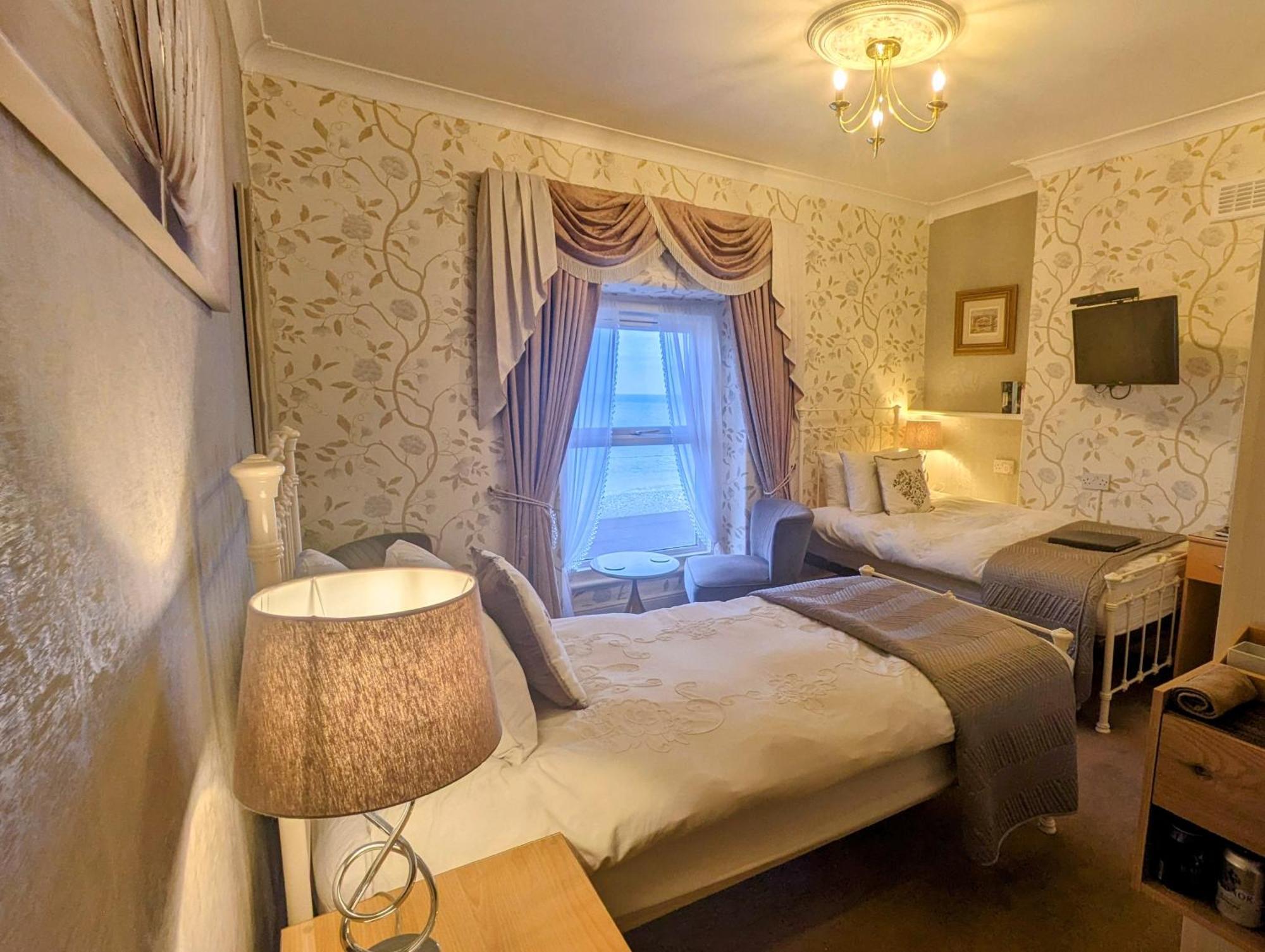Stratford House Exclusively For Adults Hotel Llandudno Kültér fotó