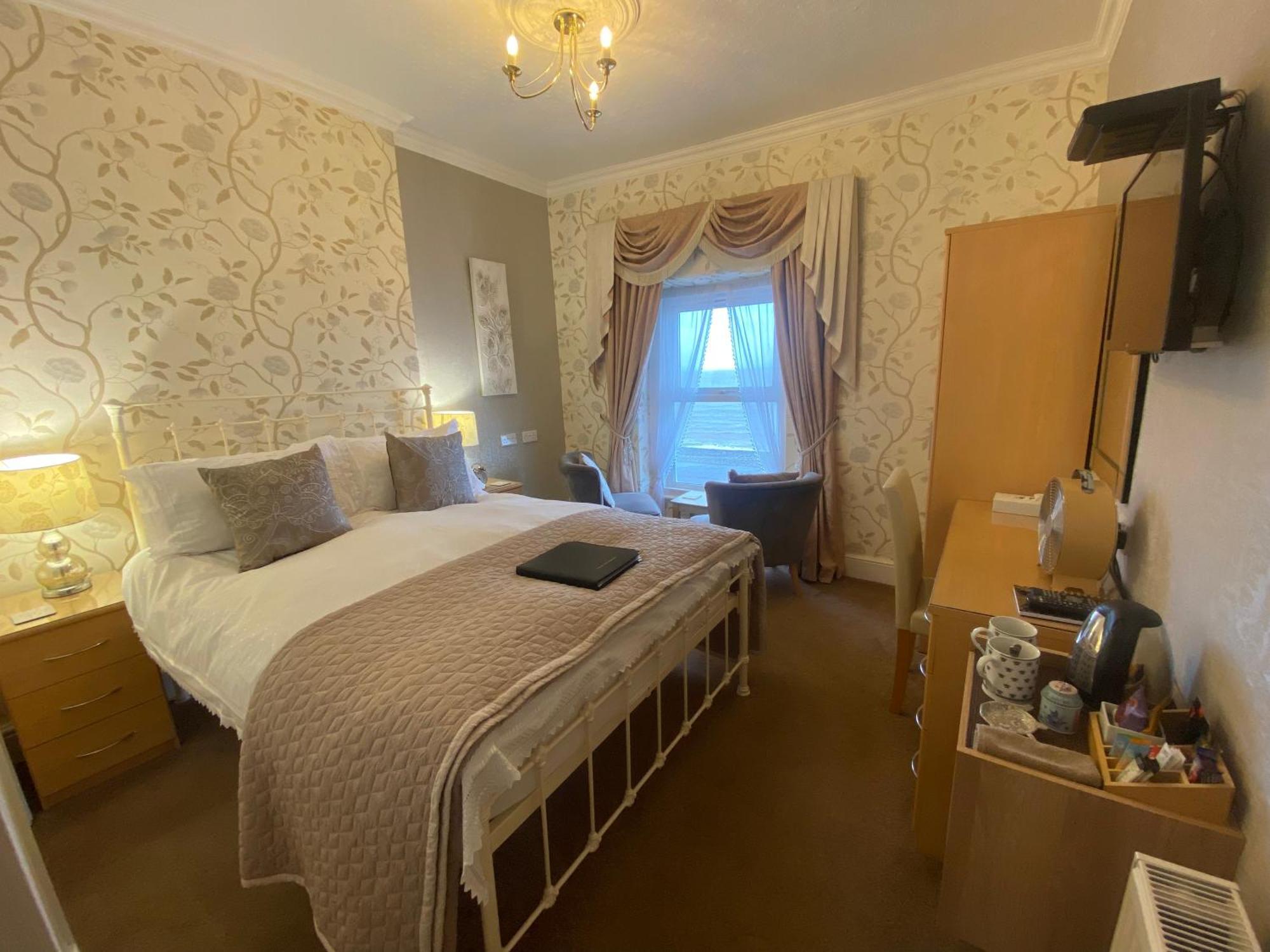 Stratford House Exclusively For Adults Hotel Llandudno Kültér fotó